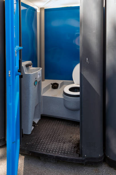 Portable bathroom rental in Pleasant Hill, IA